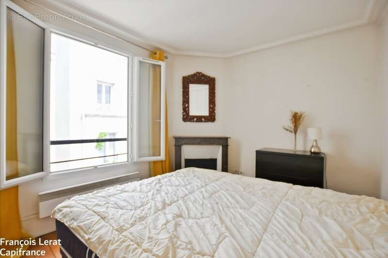 Appartement à PARIS-9E