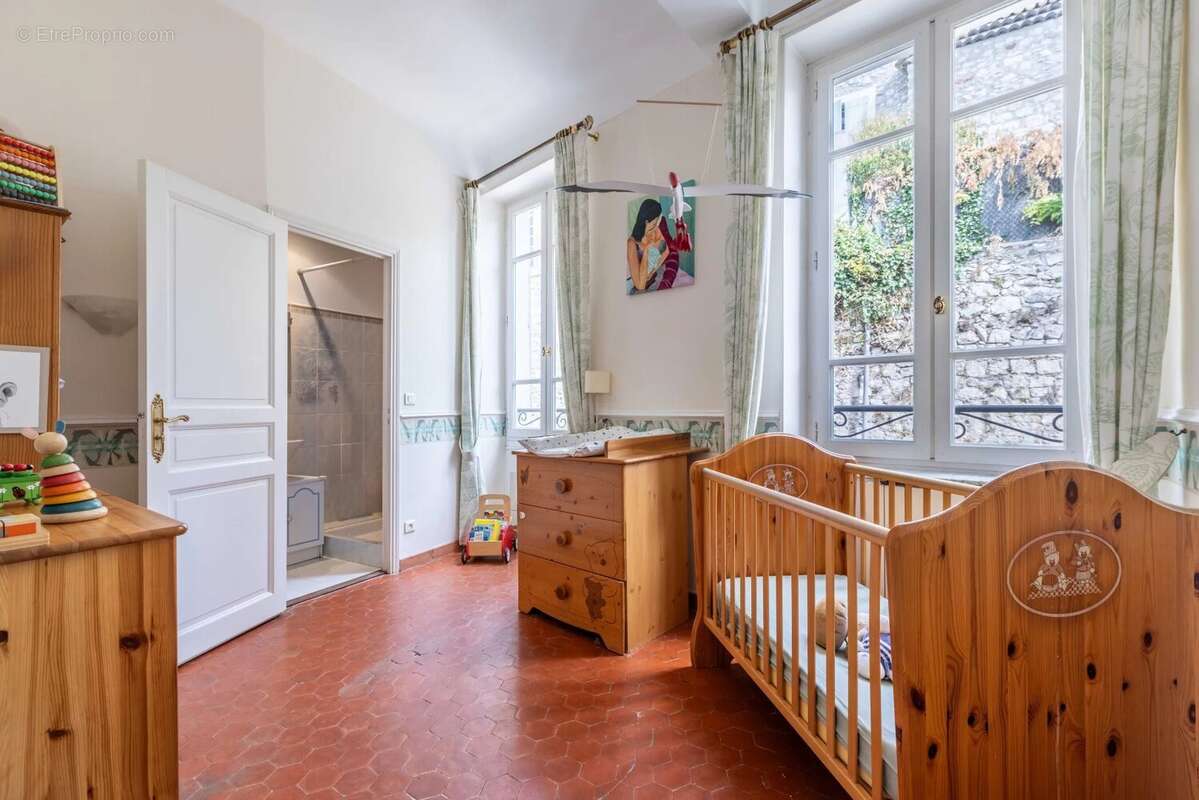 Maison de caractère 8P/ 354 m² – Vue panoramique / 6 suites / appartement 2P indépendant / terrain 1041 m² / 25 min de Nice - photo 22