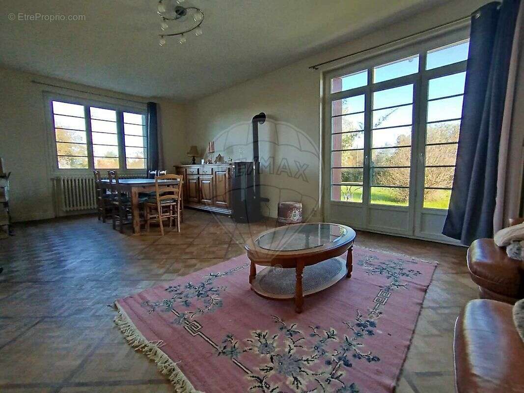 Maison à MURAT