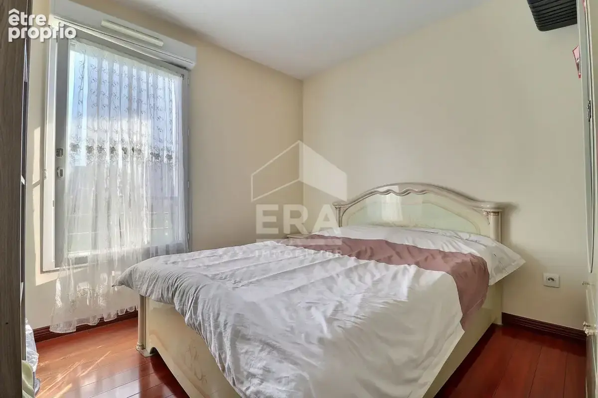 Appartement 55m² à La Plaine Saint Denis - photo 4