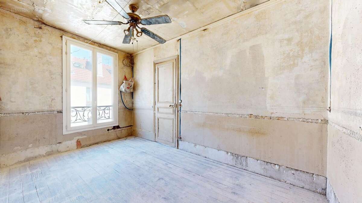 Appartement à PARIS-18E