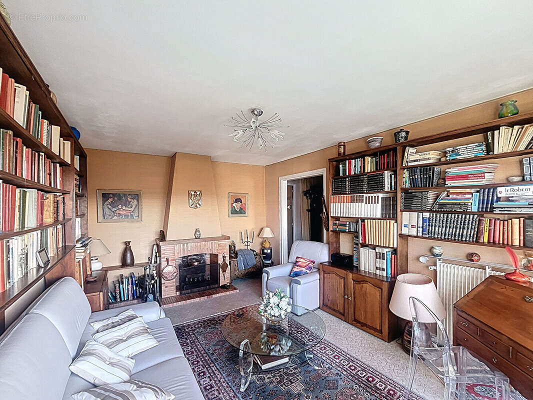 Appartement à CHATILLON