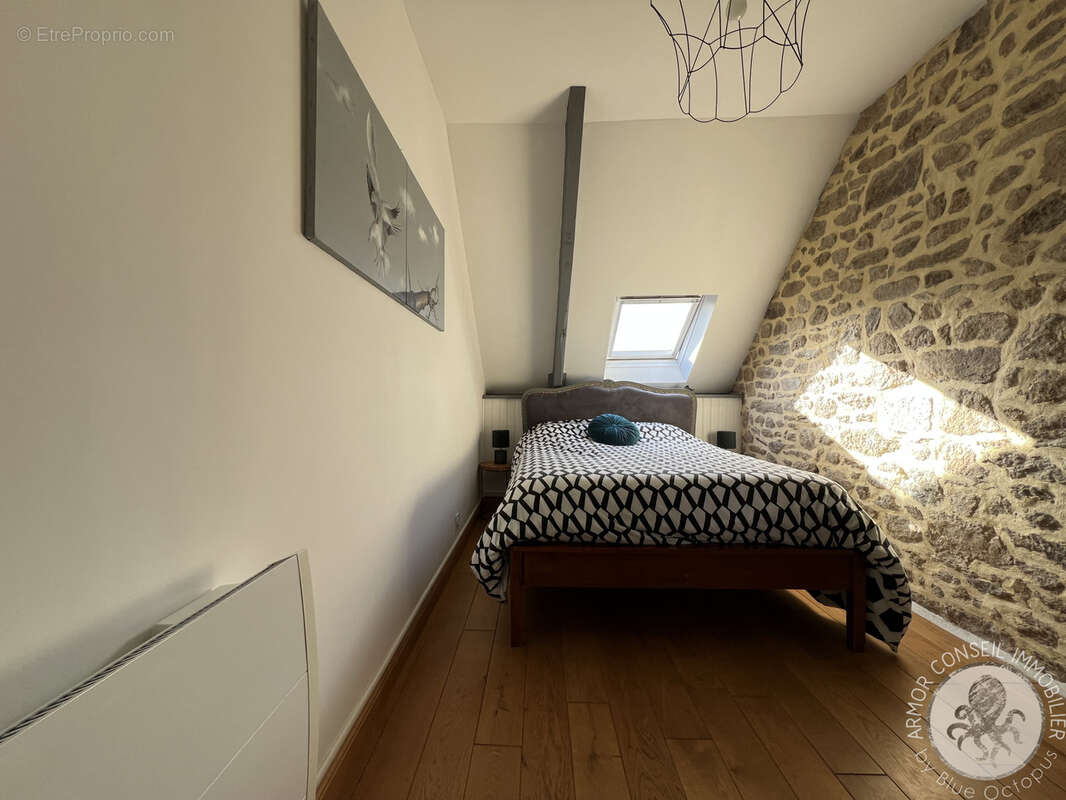 Maison à CREHEN