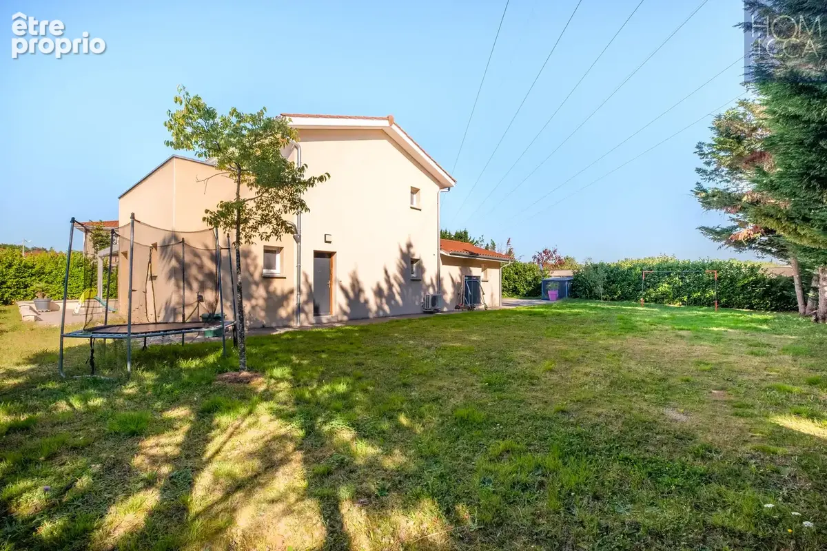Dardilly maison de 2017 de 140m2 edifiee sur un terrain de 879m2 - photo 4