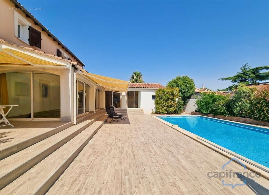 MAISON de 222m² ou double habitation - PISCINE - Terrain arboré de 830m² sans vis-à-vis - CASTRIES (34) - photo 7