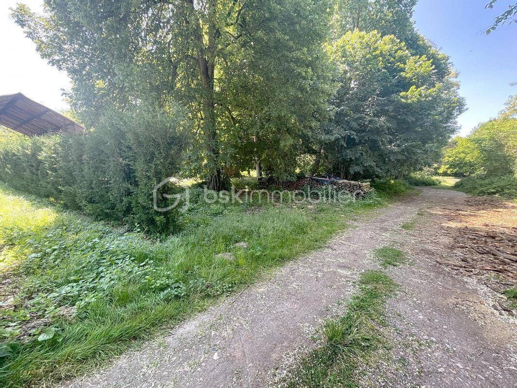 Terrain à FONTENAY-SUR-LOING