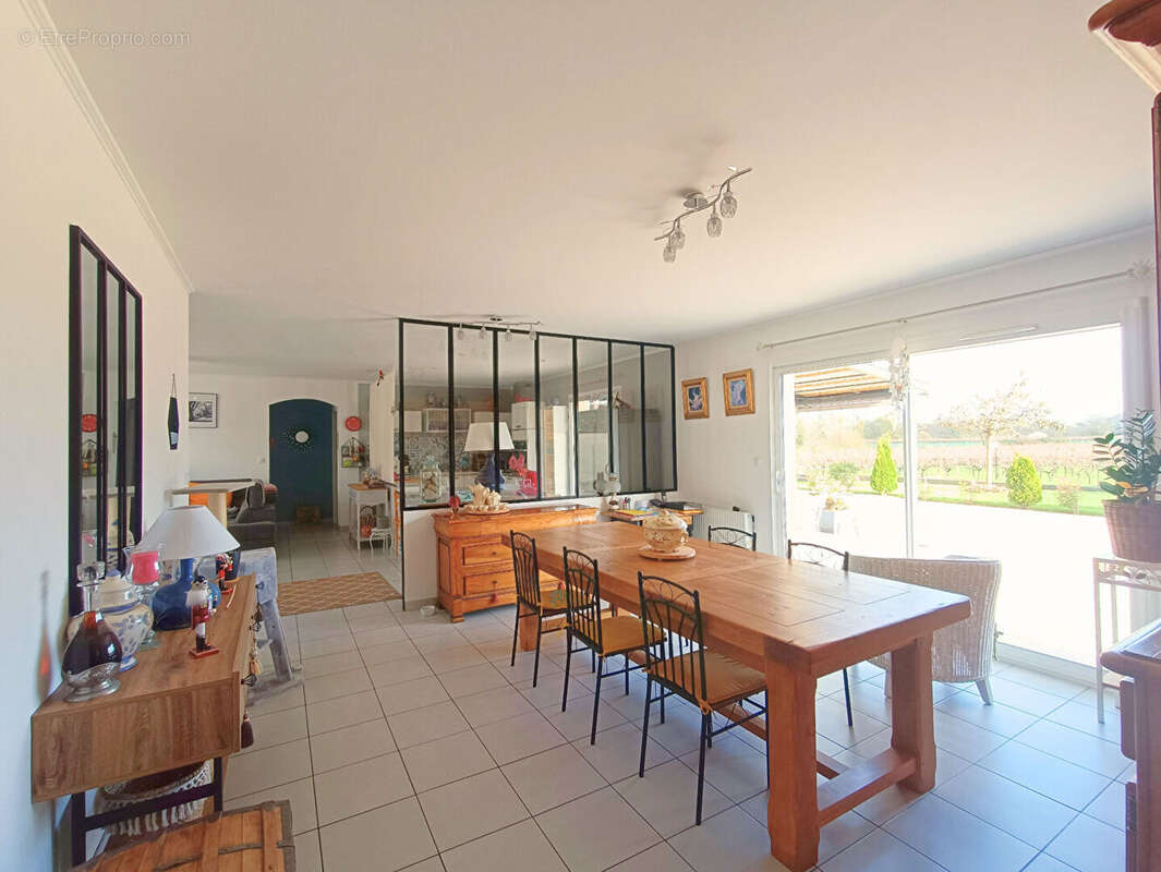 Maison à BOUTIERS-SAINT-TROJAN