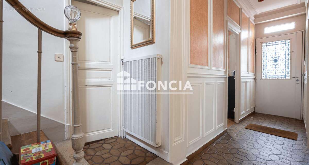 Maison à SAINT-MANDE