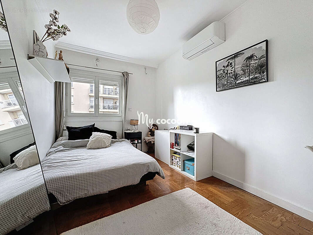 Maison à LYON-8E