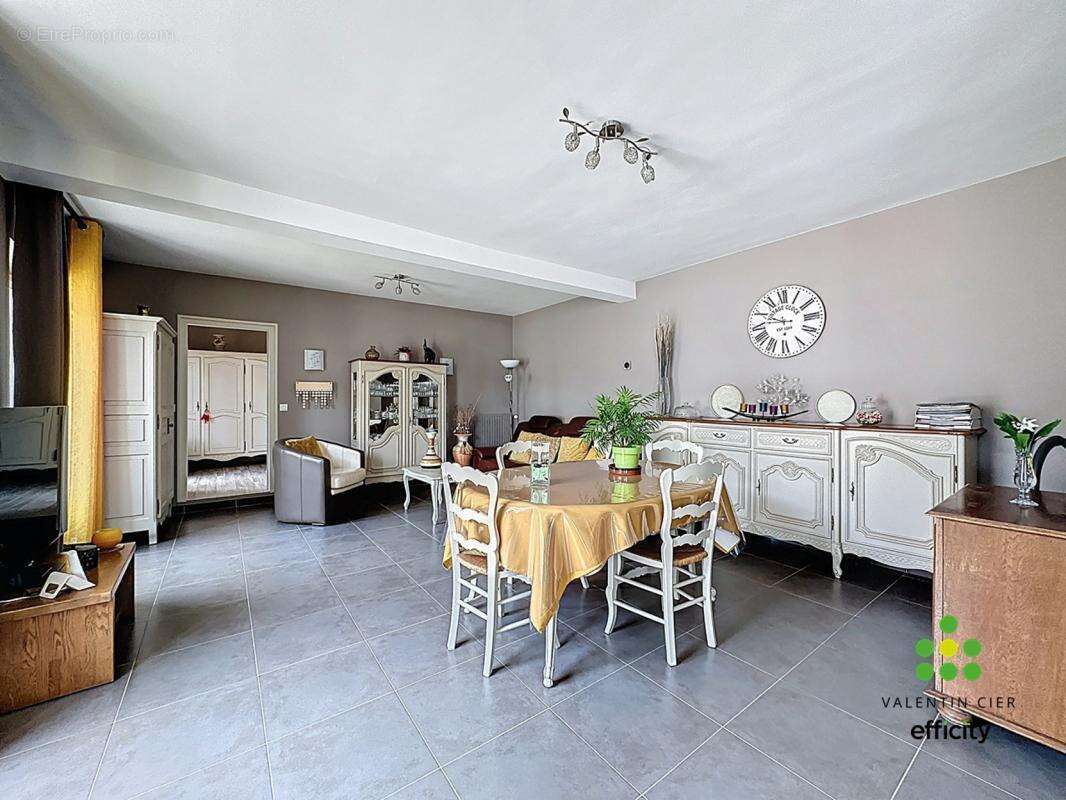 Maison à CHATEAUNEUF-EN-THYMERAIS