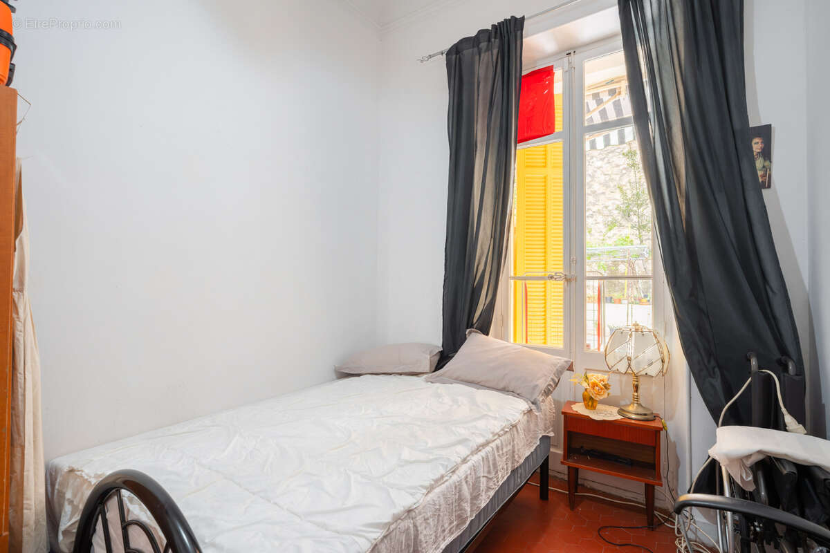 Appartement à MARSEILLE-6E