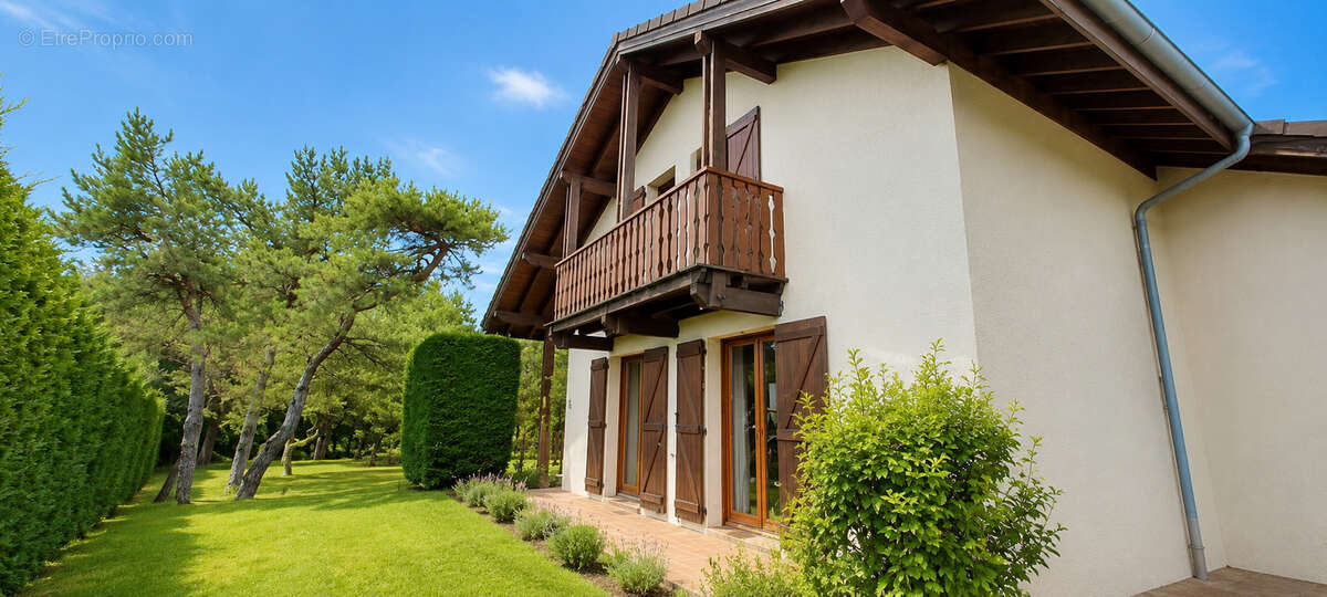 Maison à LANCRANS
