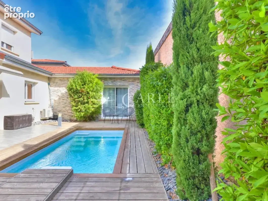 GENAS – AZIEU  Villa familiale de 136 m² avec piscine - photo 15