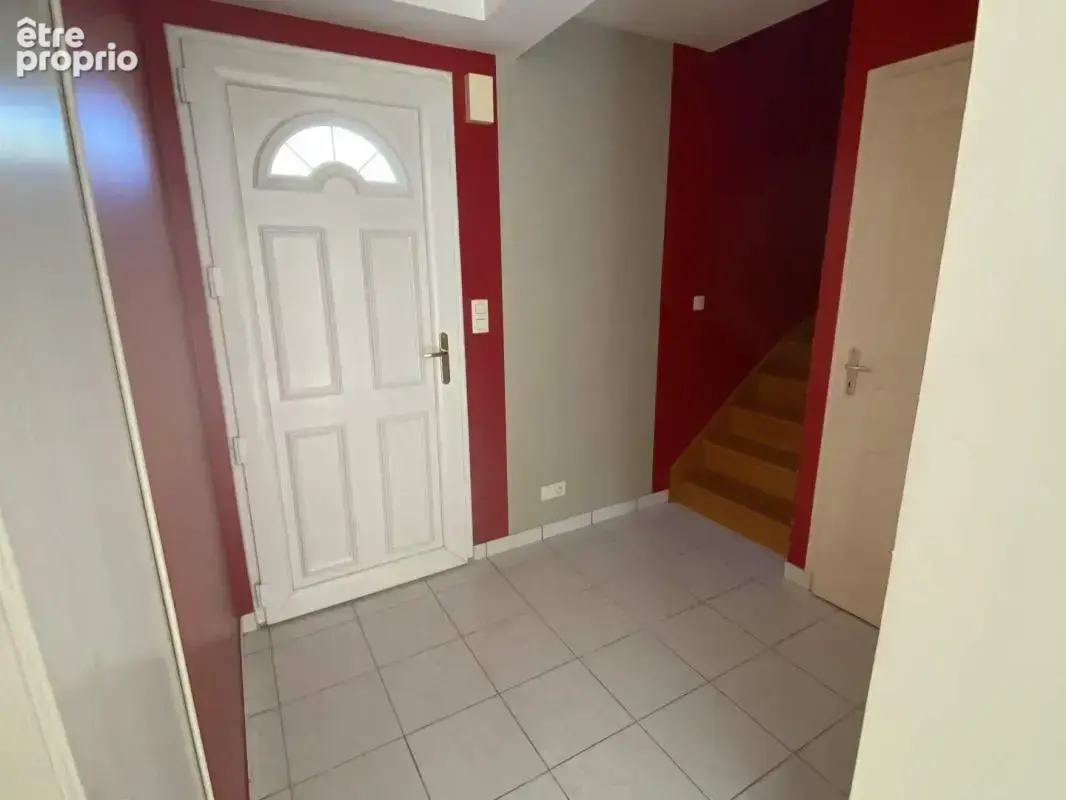 Maison 4 pièces 85 m² à vendre à Fougeres (35300) - photo 4