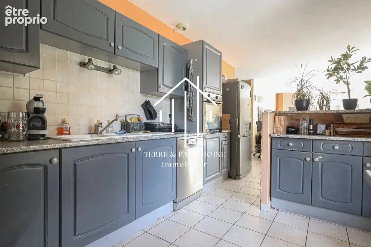 Maison de plain-pied avec piscine sur 2 500 m² de terrain constructible – Vinezac - photo 6