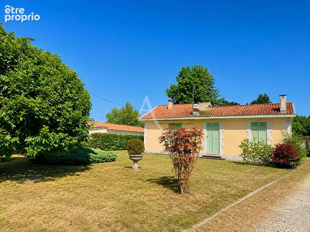GRADIGNAN Prieuré de Cayac - Jolie maison à rénover ou agrandir avec beau jardin - photo 6