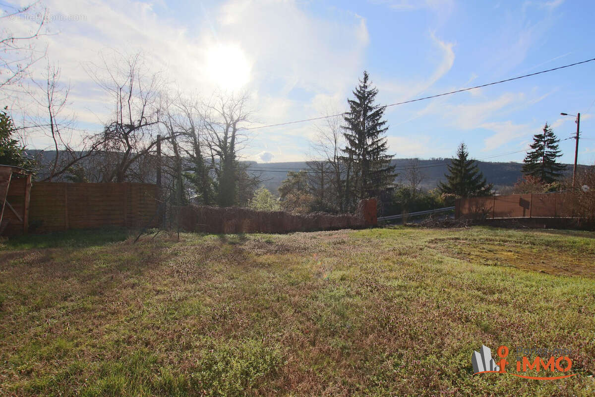 Maison à SAULT-BRENAZ