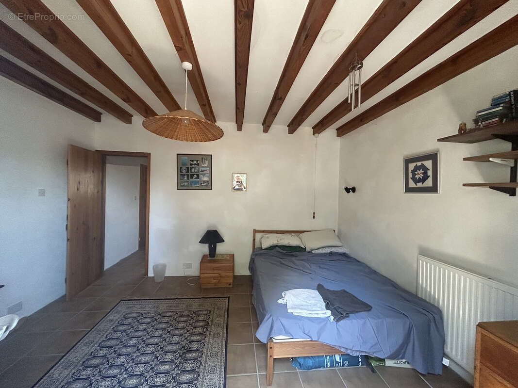 Maison Perigordine avec grange attenant sur 2.9 ha - photo 7