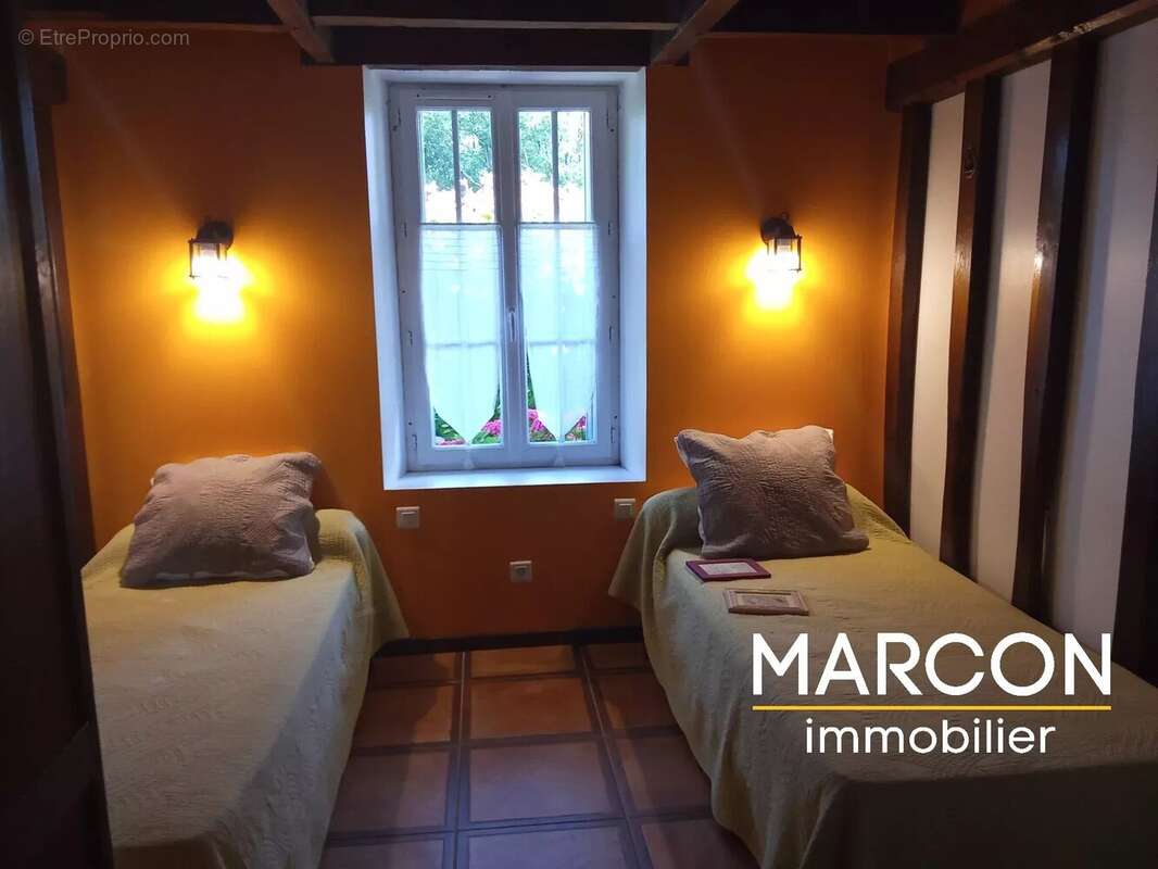 Maison 289 m² à Ajain  - photo 25