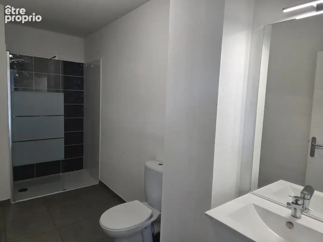 A vendre en exclusivite t2 de 50 m2 environ avec terrasse avec 2 places de parkings privatif - photo 7