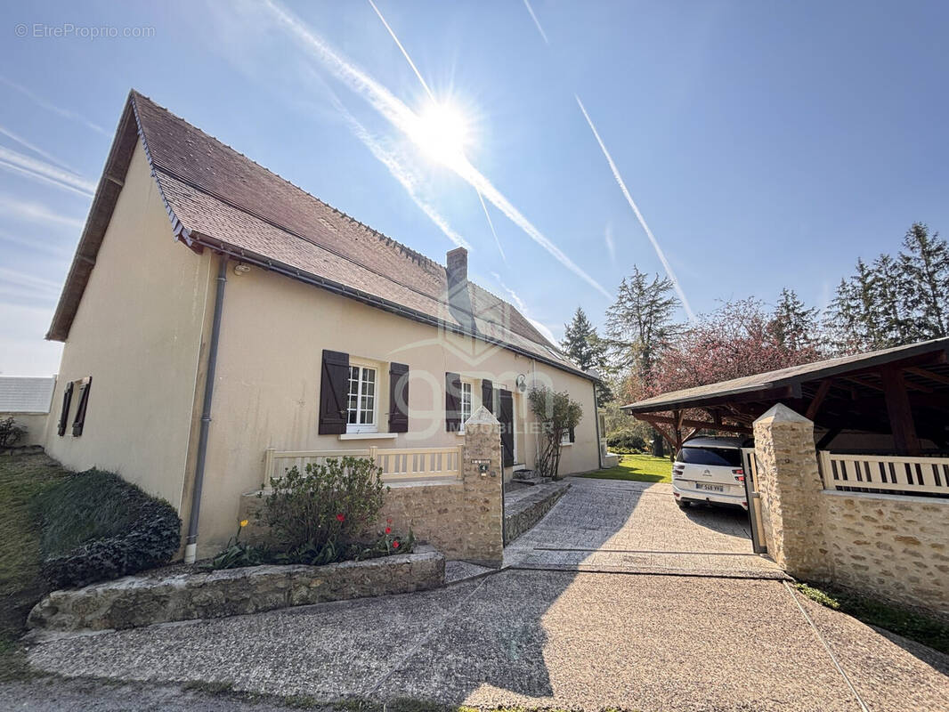 Maison à SAINT-EPAIN