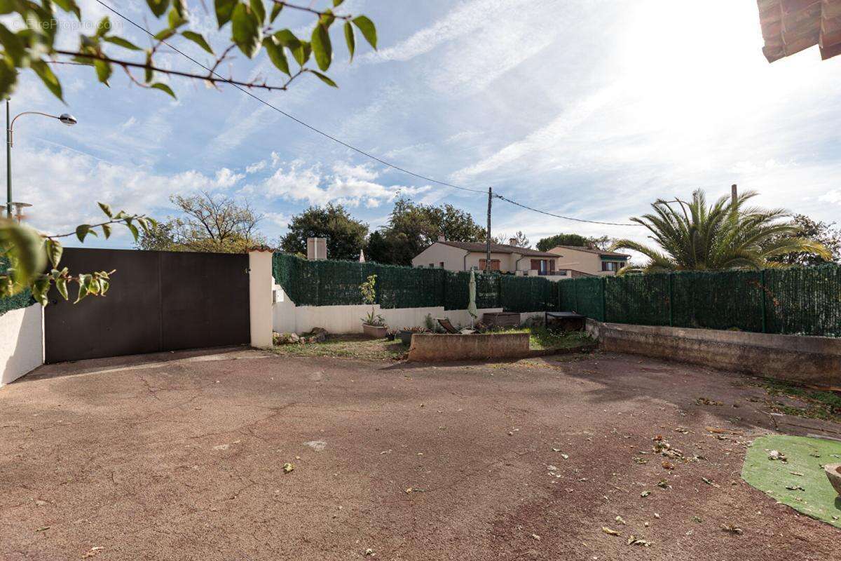 Appartement à PEYMEINADE