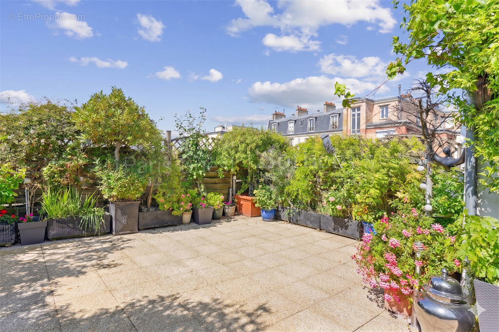 Maison à PARIS-16E