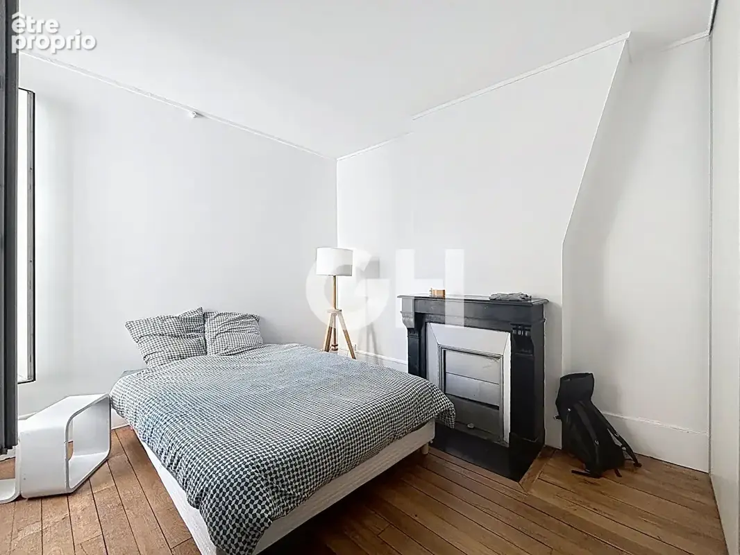 Appartement Paris 3 pièces Pyrénées/Place de la Réunion avec balcon - photo 3