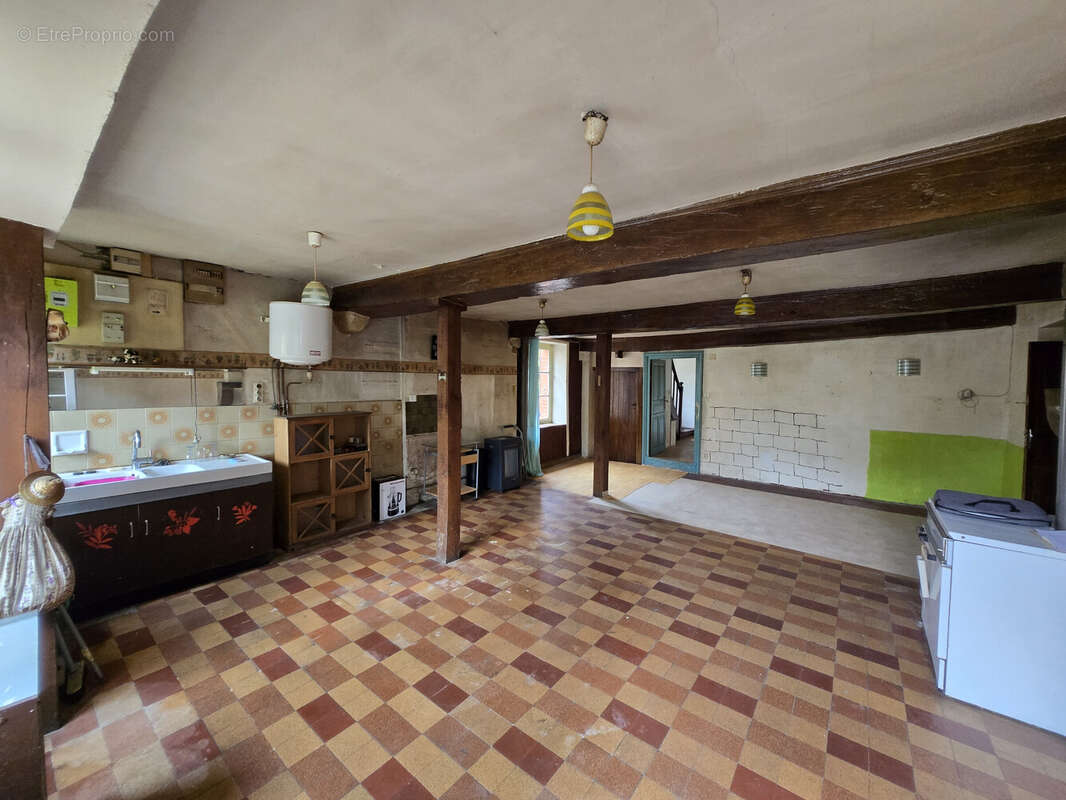 Maison 173 m² à Montmelard  - photo 4