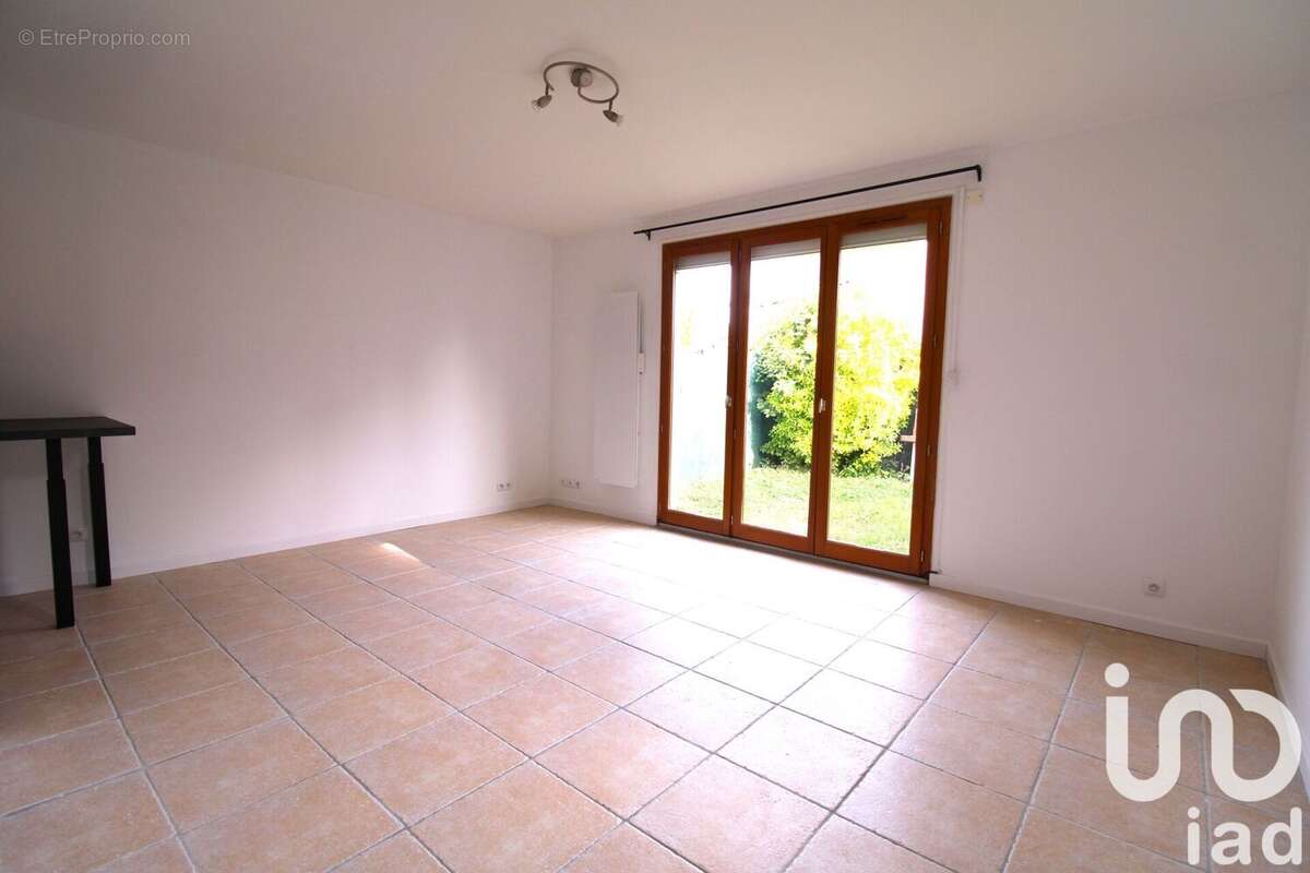 Photo 7 - Appartement à LE PERRAY-EN-YVELINES