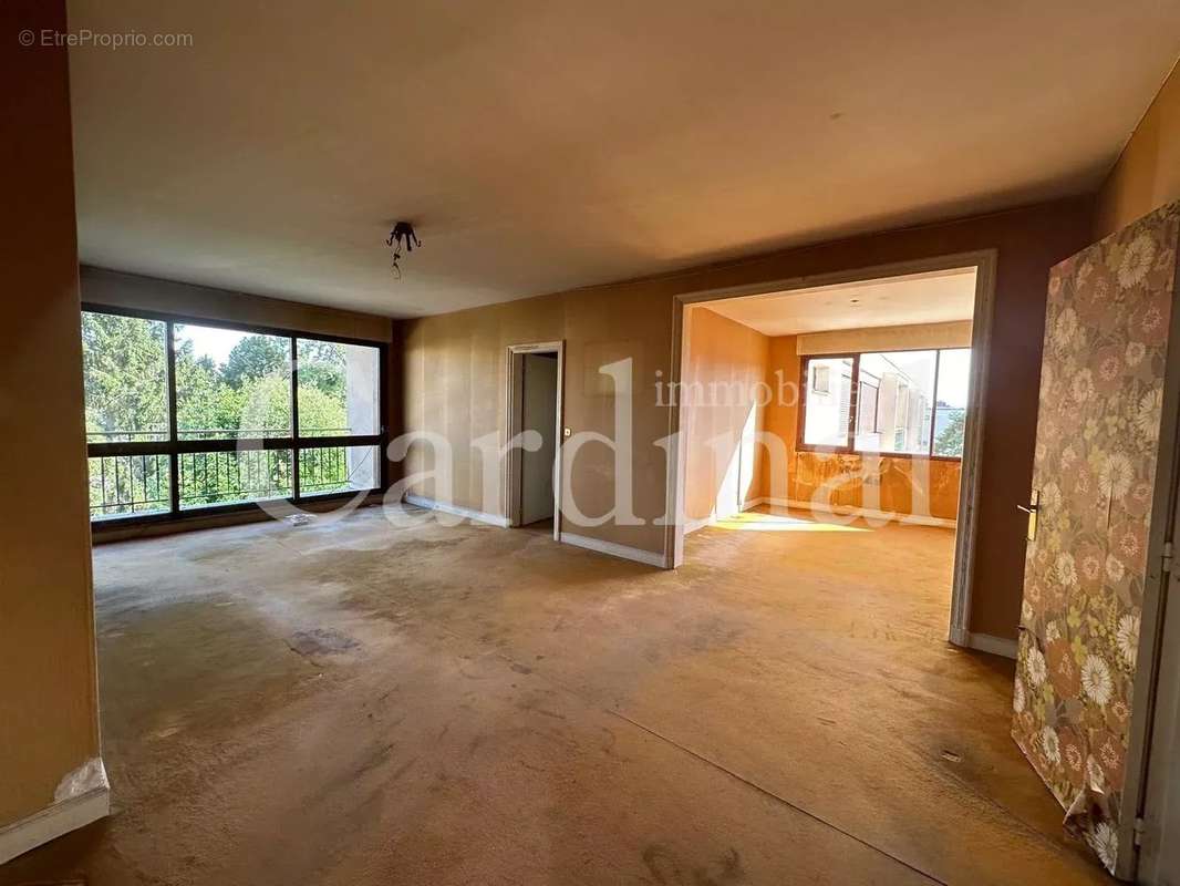 Appartement à NOISY-LE-ROI