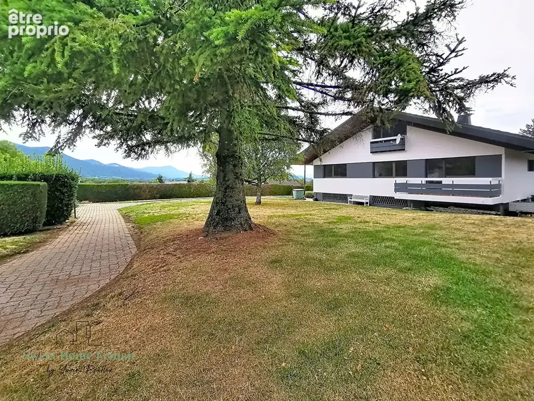 LYAUD - Maison sur terrain 3571m² - photo 4