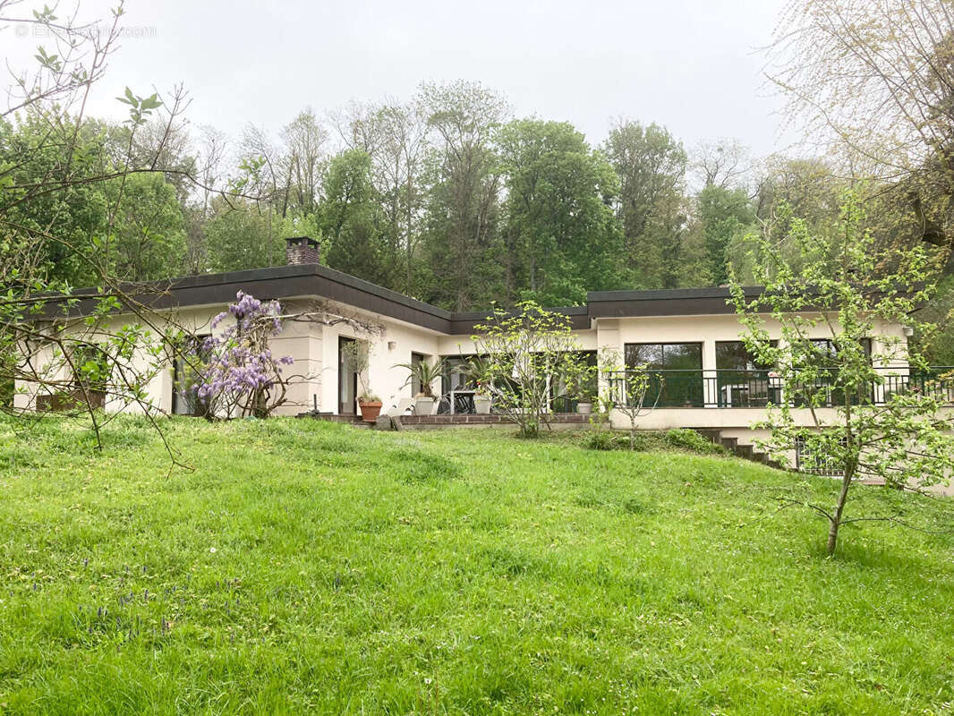 Maison à MONTLIGNON