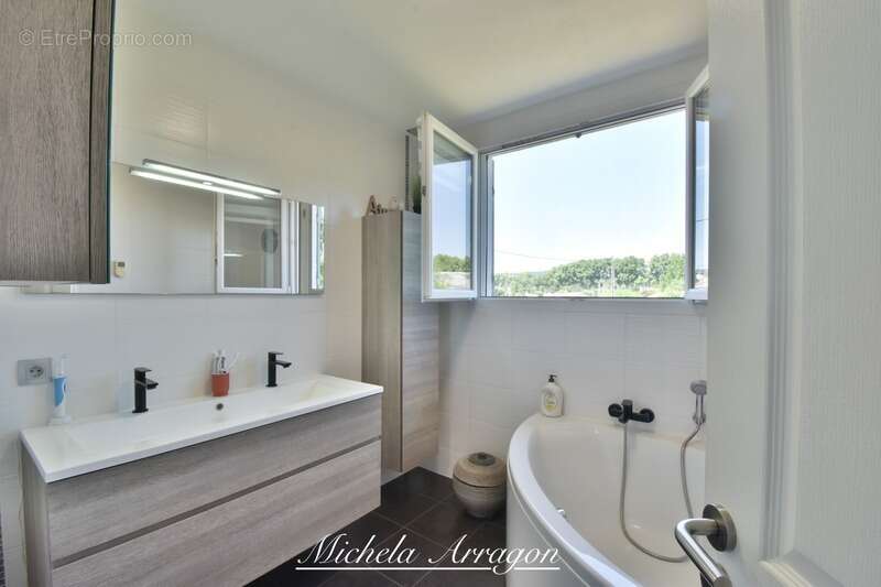 Maison familiale avec parc arboré de plus de 2 000 m² – Grange-sur-Lot - photo 29