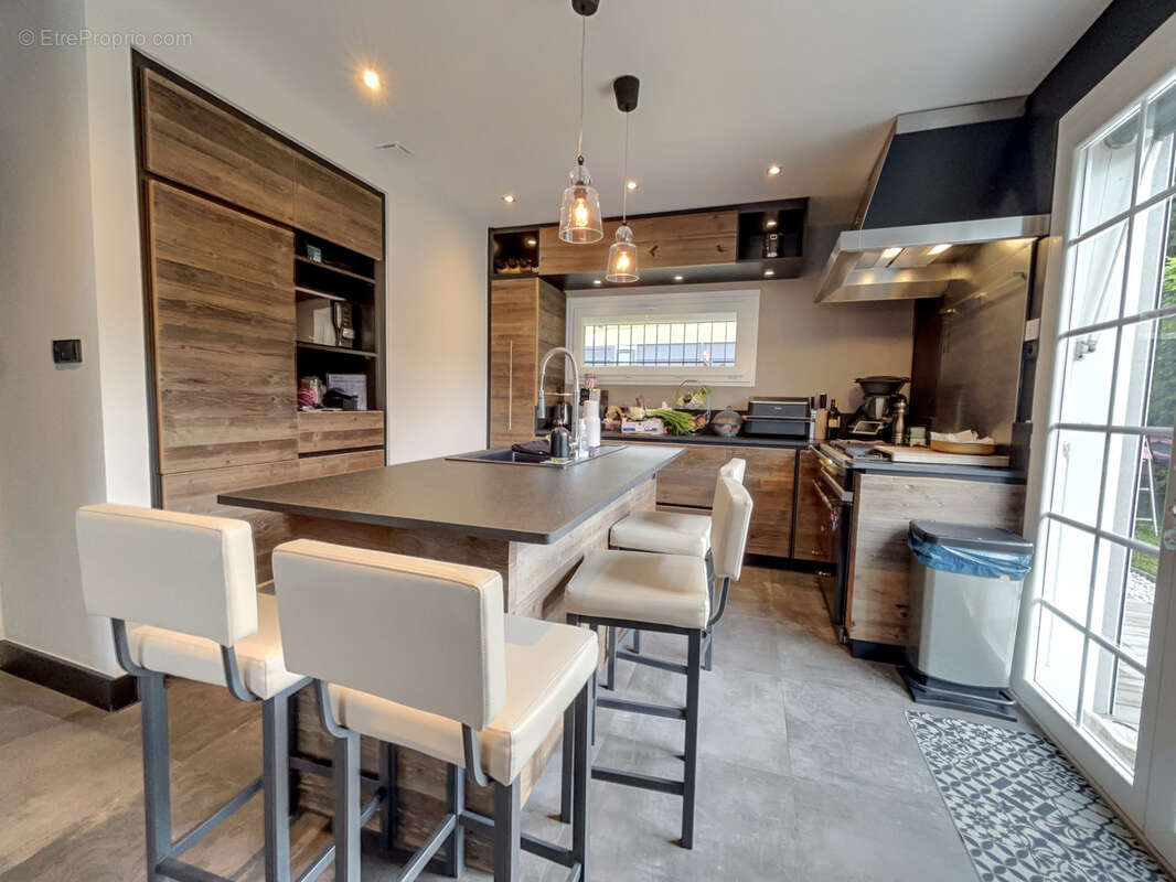 Maison à AIX-LES-BAINS