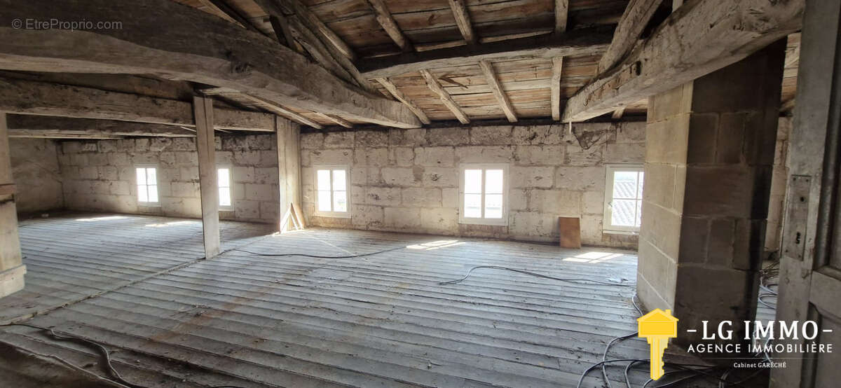 Maison à SAINT-FORT-SUR-GIRONDE