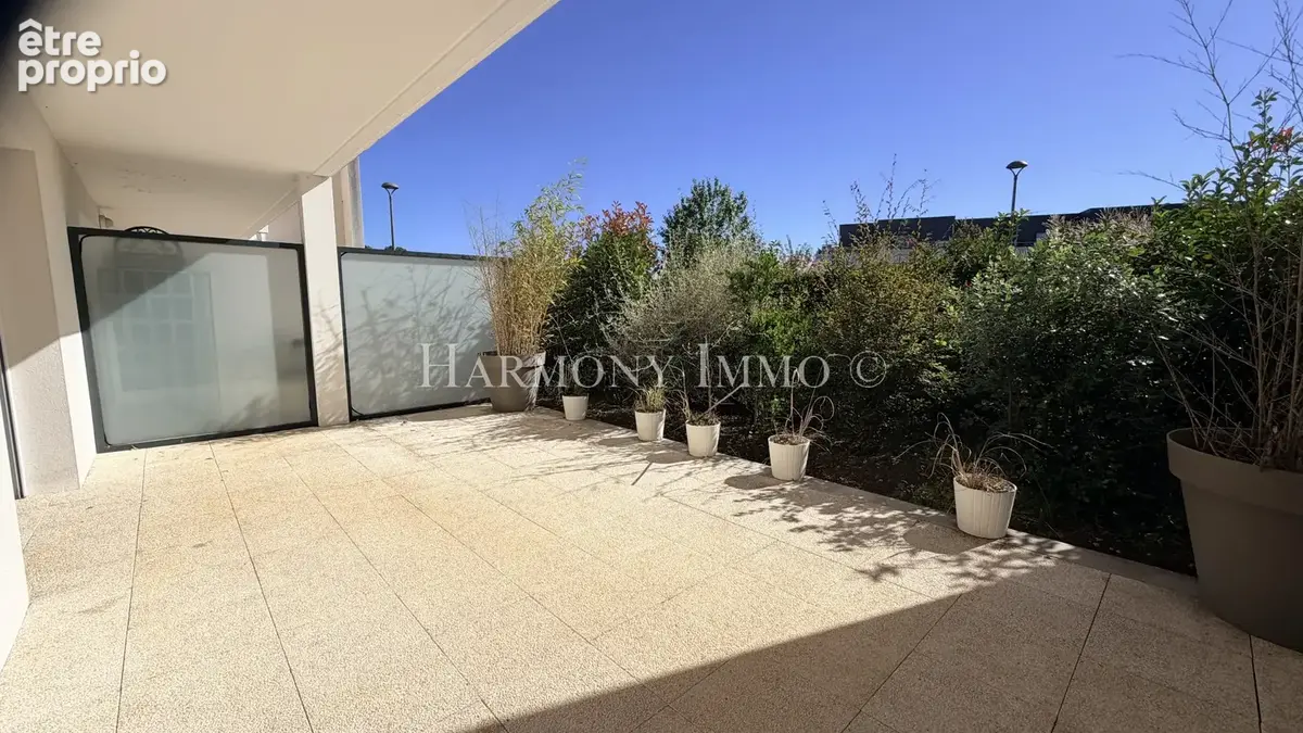 Exclusivité, T2 Avec grande terrasse couverte, parking en sous-sol - photo 2