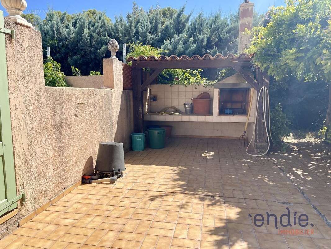 Lorgues villa t6 piscine garage - photo 31