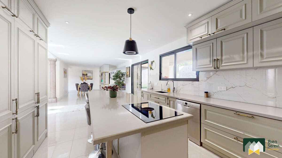 Cuisine - Maison à SAINT-PREST