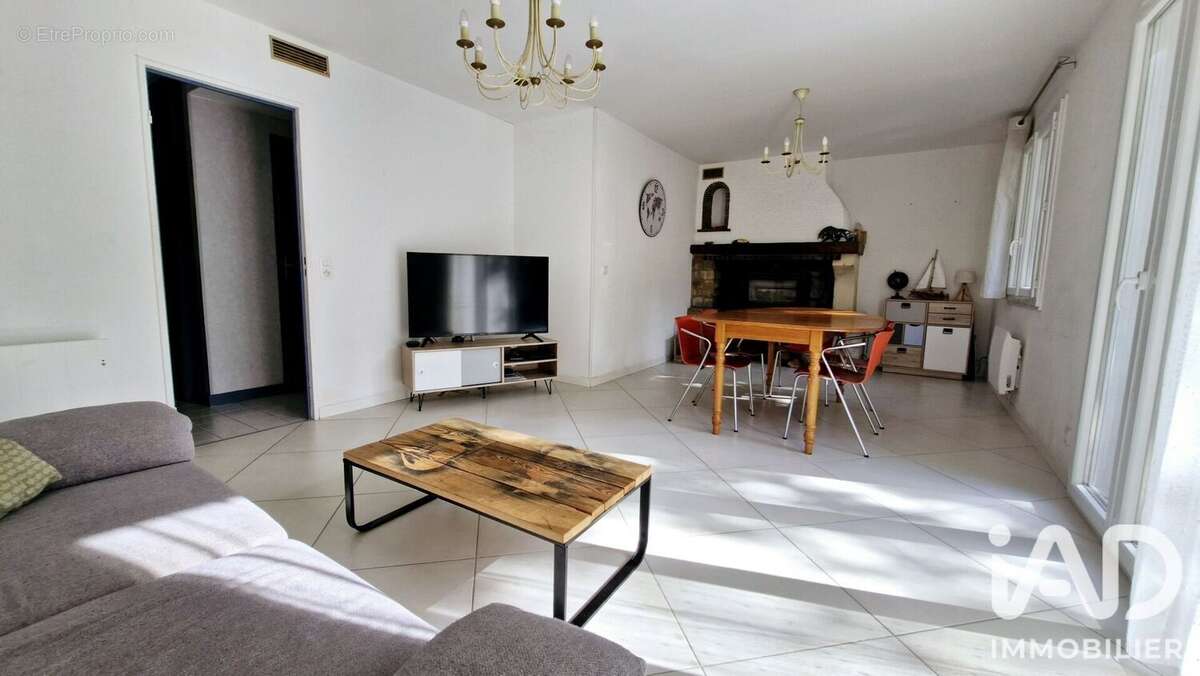 Maison 80 m² à Favieres  - photo 4