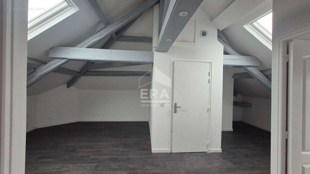 Appartement à GRISY-SUISNES