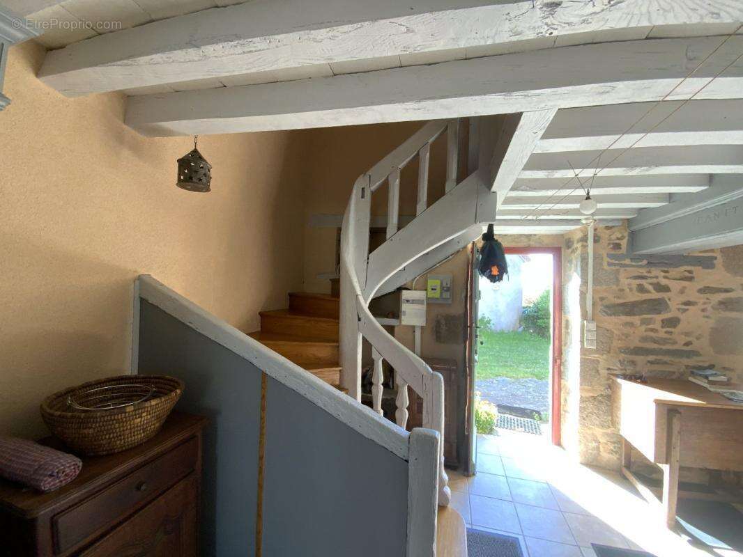 Maison à LOURDOUEIX-SAINT-PIERRE