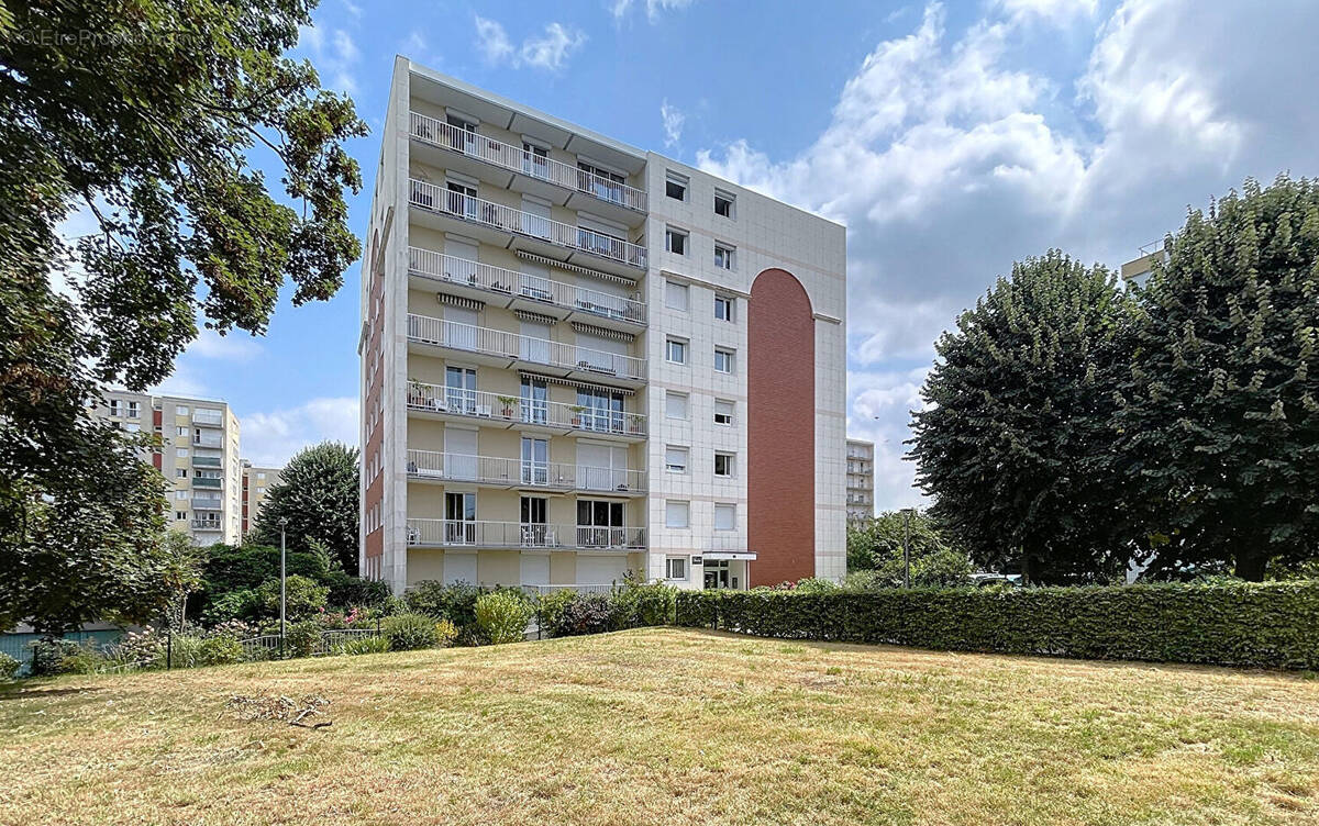 Appartement à SOTTEVILLE-LES-ROUEN