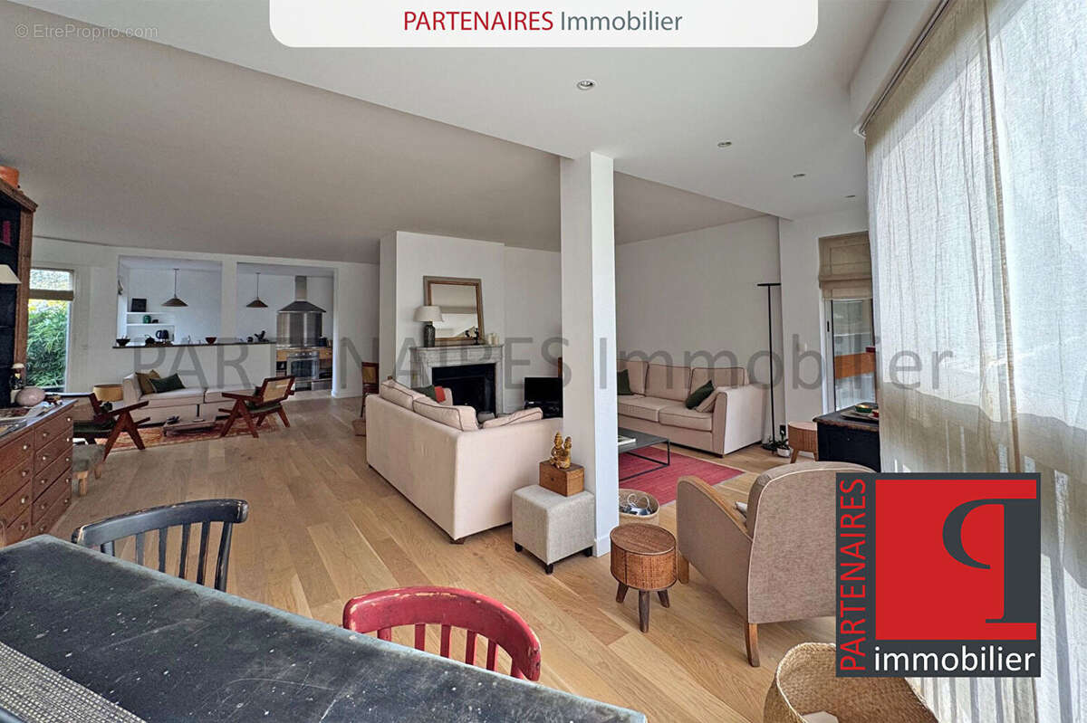 Appartement à LE CHESNAY