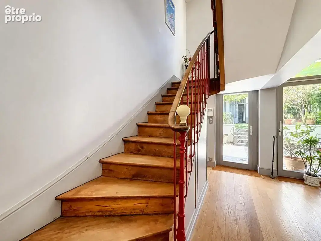 Maison de 9 pièces de 218 m² situé à Vichy - photo 4