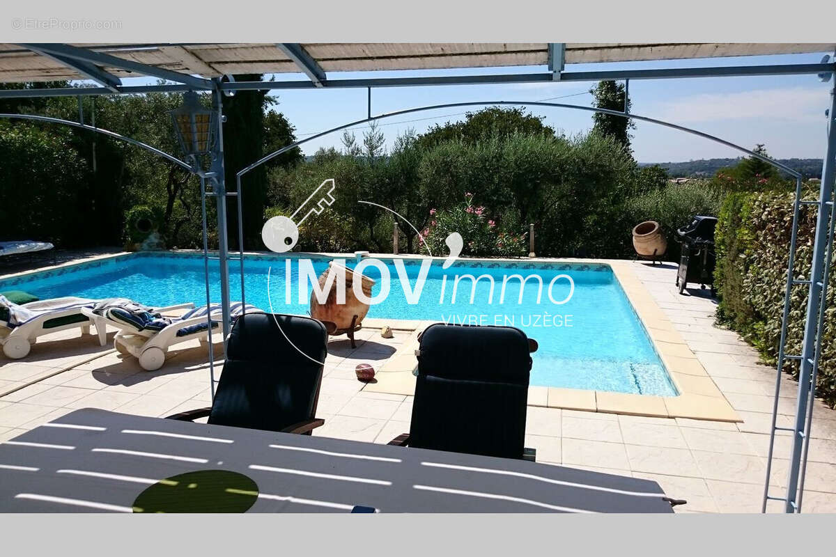 Maison à SAINT-QUENTIN-LA-POTERIE