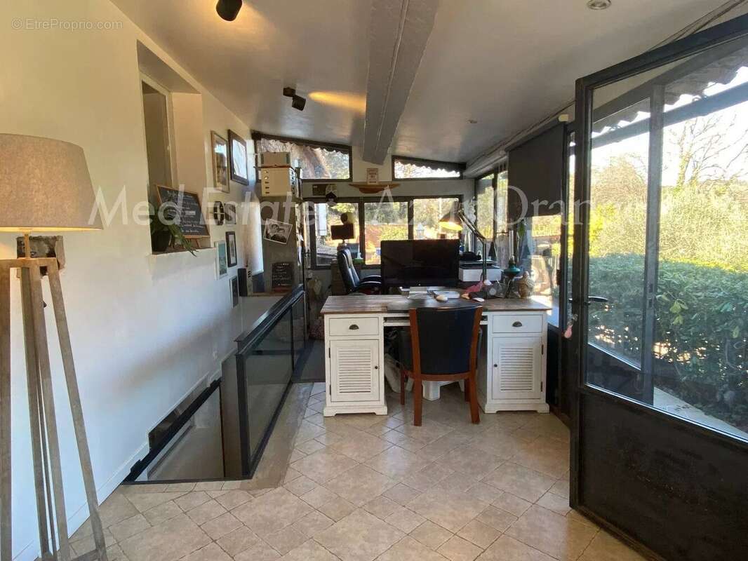 Maison à LA GARDE-FREINET