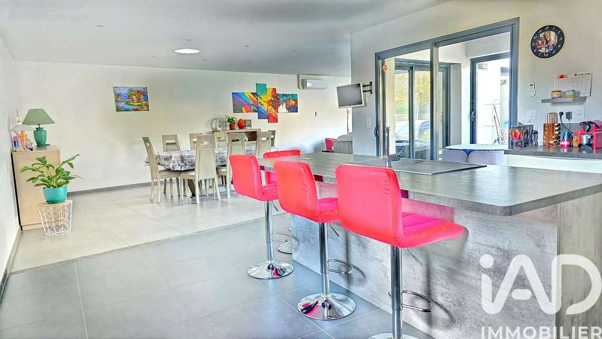 Maison 177 m² à La Tremblade  - photo 3