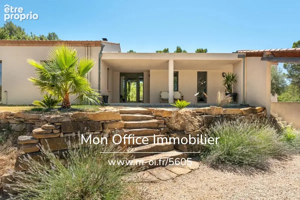 Référence : 7063-MAC - Villa 5 pièces avec piscine, garage et dépendance - photo 13