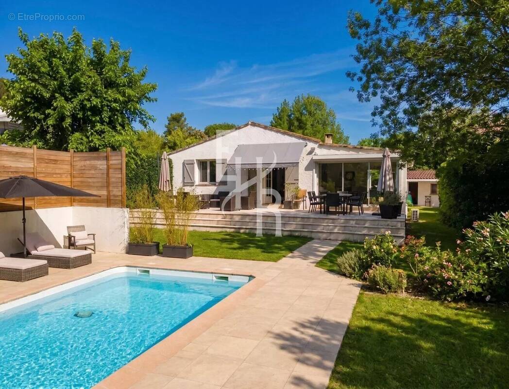 Maison à MOUGINS